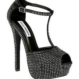 Steve Madden black studded high heels